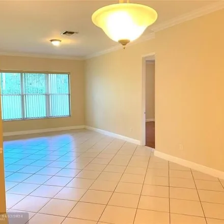 Image 7 - 1939 Grey Falcon Circle Southwest, Florida Ridge, FL 32962, USA - House for rent