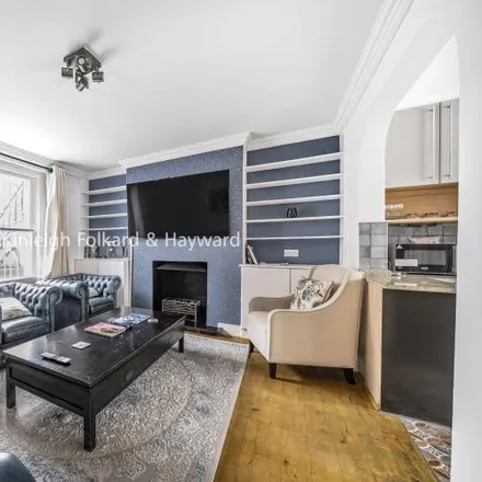 Image 2 - Grafton Primary School, Eburne Road, London, N7 6AR, United Kingdom - House for rent