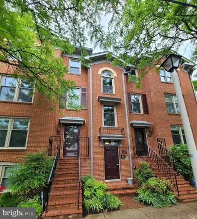 Rent this 2 bed condo on 1413-1427 Oronoco Street in Alexandria, VA 22314