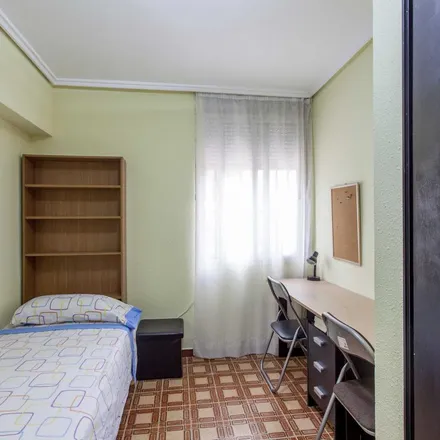 Image 5 - Carrer de l'Imatger Bussi, 46022 Valencia, Spain - Apartment for rent