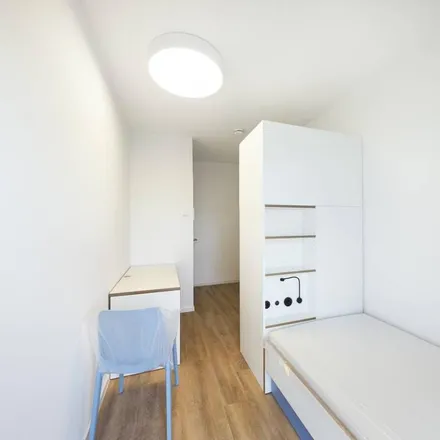 Rent this 6 bed room on Rathenaustraße 27 in 12459 Berlin, Germany