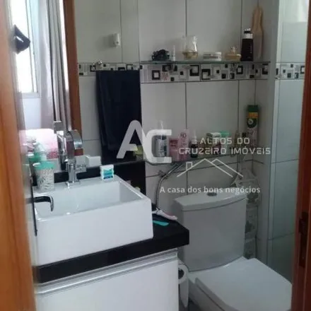 Buy this 3 bed apartment on Avenida Silvestre Antônio Junqueira Ferraz in Boa Vista, Itajubá - MG