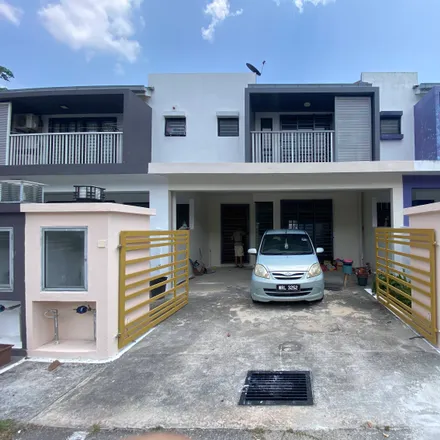 Rent this 5 bed apartment on unnamed road in Abadi Heights, 47120 Sepang