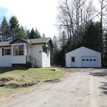 Buy this studio apartment on 259 Loon Lake Road in Rangeley, Franklin County