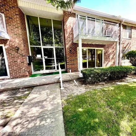 Rent this 3 bed condo on Todd Mark Lane in Clinton Charter Township, MI 48038