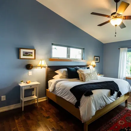 Rent this 2 bed house on Lummi Island in Whatcom County, Washington