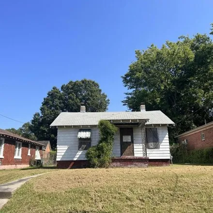 Buy this 2 bed house on 605 Walker Avenue in Memphis, TN 38126