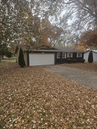 Buy this 3 bed house on 1490 South Catalina Avenue in Springfield, MO 65804