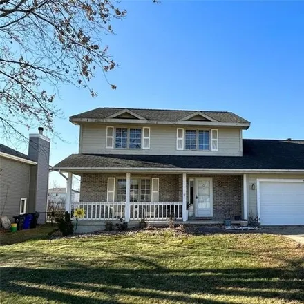 Buy this 4 bed house on 4139 Riverside Drive Northeast in Cedar Rapids, IA 52411