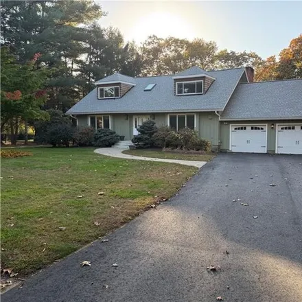 Rent this 4 bed house on 26 Gilbert Stuart Dr in Warwick, Rhode Island