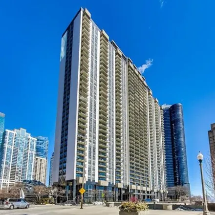 Buy this 1 bed condo on 400 E Randolph St Apt 1018 in Chicago, Illinois
