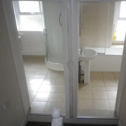 Image 7 - Hawarden Avenue, Liverpool, L15 3JT, United Kingdom - Townhouse for rent