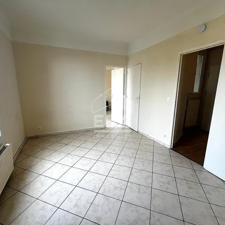 Rent this 2 bed apartment on 1 Esplanade Georges Marrane in 94200 Ivry-sur-Seine, France
