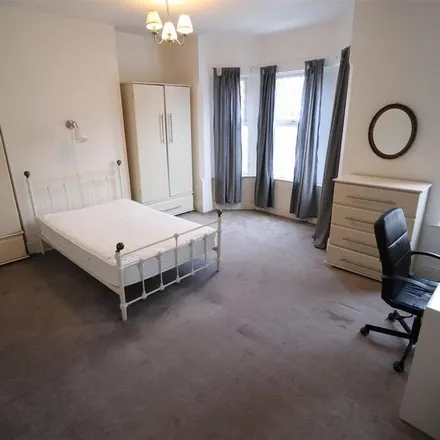 Rent this 4 bed apartment on 40 Melville Road in Coventry, CV1 3AL