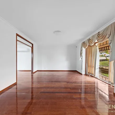 Image 5 - Weeroona Road, Edensor Park NSW 2176, Australia - Apartment for rent