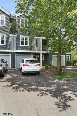 Image 2 - 257 Hedgerow Rd, New Jersey, 08807 - Townhouse for sale