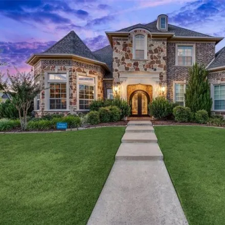 Buy this 5 bed house on 1006 Winding Lake Boulevard in Southlake, TX 76092