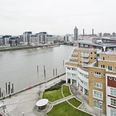 Image 5 - Waterfront House, 20 Lombard Road, London, SW11 3RT, United Kingdom - Apartment for rent