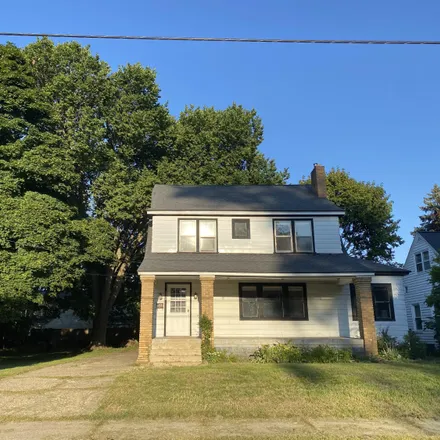 Buy this 3 bed house on 2258 College Avenue Southeast in Grand Rapids, MI 49507
