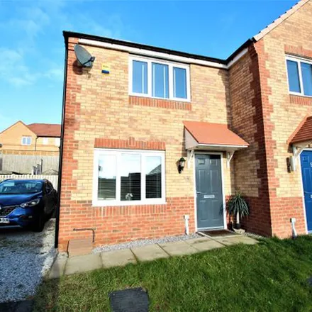 Rent this 2 bed duplex on West Moor Croft in Goldthorpe, S63 9FJ