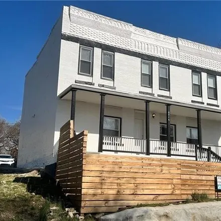 Buy this studio house on 4240 East 7th Street in Kansas City, MO 64124