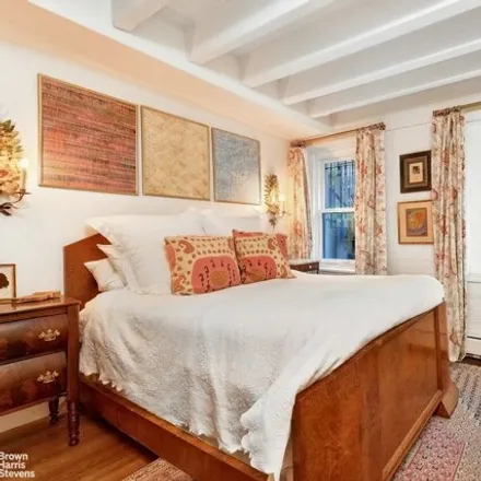 Image 3 - 68 East 93rd Street, New York, NY 10128, USA - Townhouse for sale
