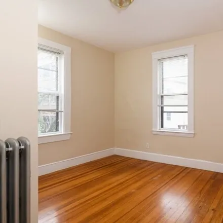 Image 4 - 361 Washington St Apt 2L, Cambridge, Massachusetts, 02139 - Apartment for rent