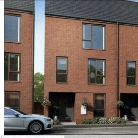 Rent this 4 bed townhouse on unnamed road in Telford, TF1 5FF