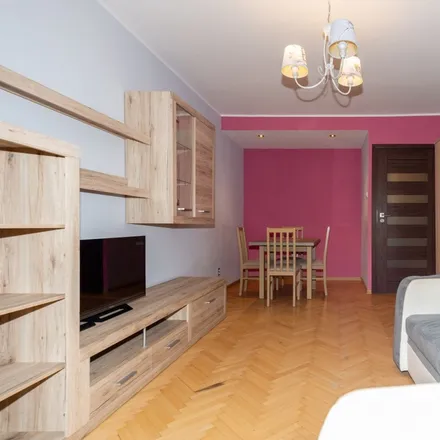 Rent this 3 bed room on Chłopska 22E in 80-375 Gdańsk, Poland