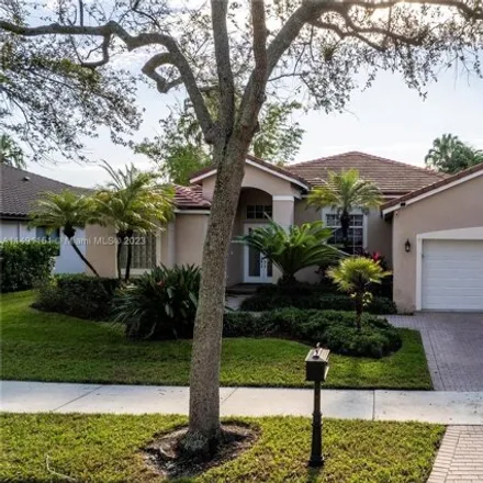 Rent this 4 bed house on 2724 Oakbrook Drive in Weston, FL 33332