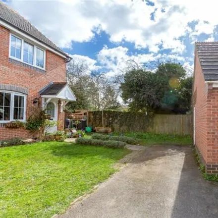 Buy this 2 bed duplex on Meadowsweet Close in Thatcham, RG18 4DS