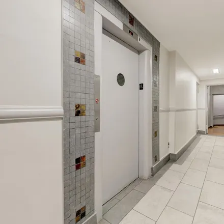 Image 6 - 67-50 Thornton Place, New York, NY 11374, USA - Condo for sale