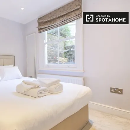 Image 13 - St. Philip Street, London, SW8 3SS, United Kingdom - Apartment for rent