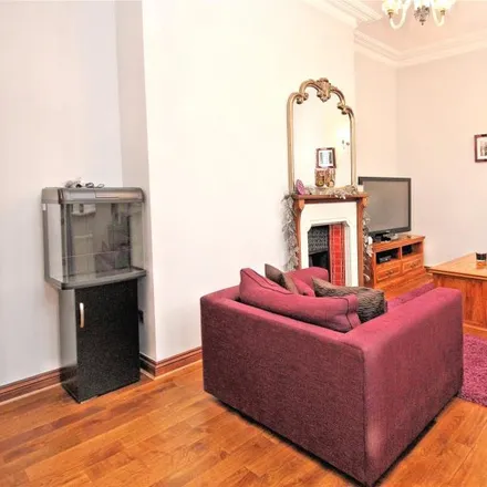 Image 7 - Oldfieldwood, Woking, GU22 8AN, United Kingdom - Apartment for rent