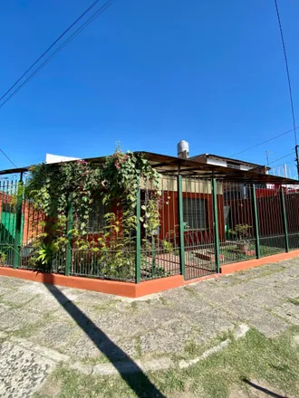 Buy this 2 bed house on Claudio León Sempere 2209 in Burzaco, Argentina