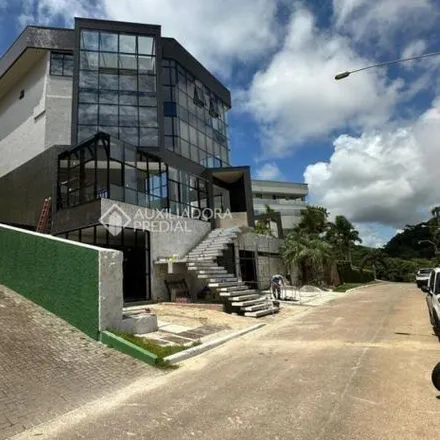 Buy this 6 bed house on Rodovia Governador Mário Covas in Ilhota, Itapema - SC
