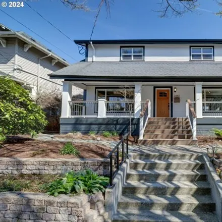 Image 1 - 2650 Southeast 49th Avenue, Portland, OR 97206, USA - House for sale