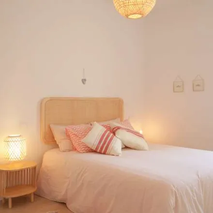 Rent this 1 bed apartment on Nueva Delhi in Calle de Lavapiés, 28012 Madrid