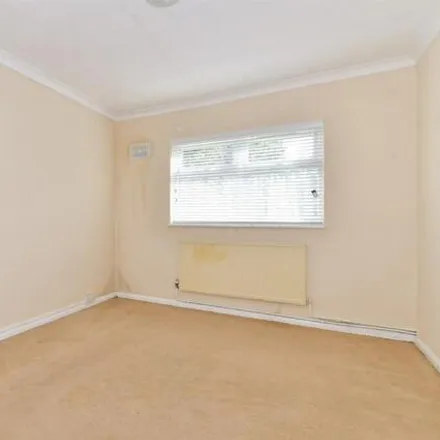 Image 3 - Durham Close, Maidstone, Kent, N/a - Apartment for sale