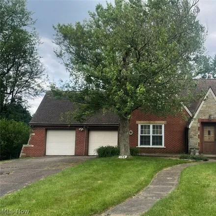 Buy this 3 bed house on 268 35th Street Northwest in Canton, OH 44709