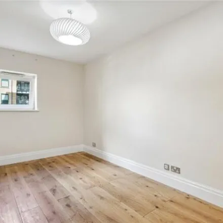 Image 7 - Warren House &amp; Atwood House, 185 Warwick Road, London, W8 6PL, United Kingdom - Apartment for sale