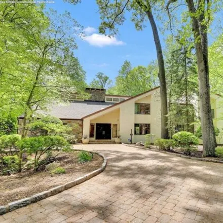 Rent this 6 bed house on Skyler Trail in Cresskill, Bergen County