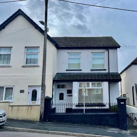Buy this 3 bed duplex on Park Terrace in Caerphilly County Borough, NP12 0PN