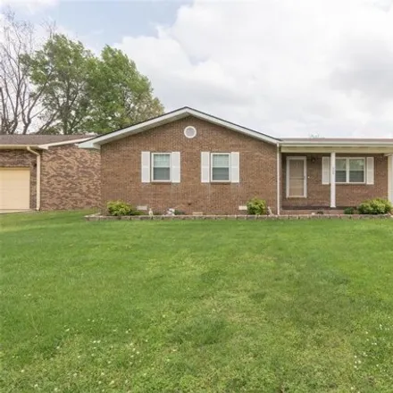 Buy this 3 bed house on 622 Carolyn Drive in Poplar Bluff, MO 63901