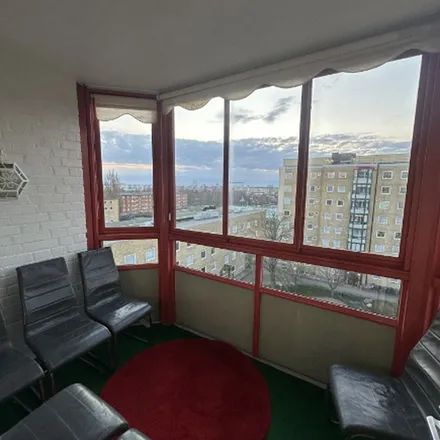 Rent this 2 bed apartment on Kollegiegatan 7A in 214 58 Malmo, Sweden