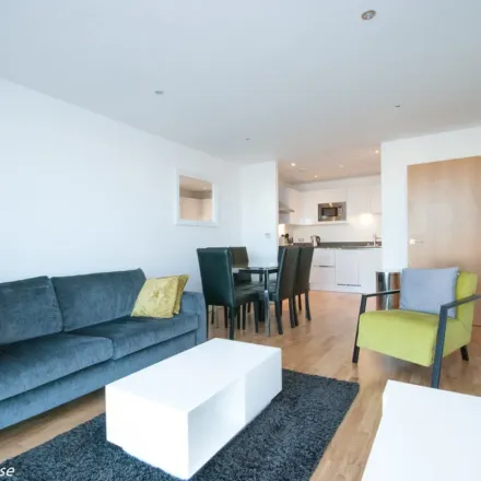 Image 3 - Beacon Point, 12 Dowells Street, London, SE10 9FP, United Kingdom - Apartment for rent