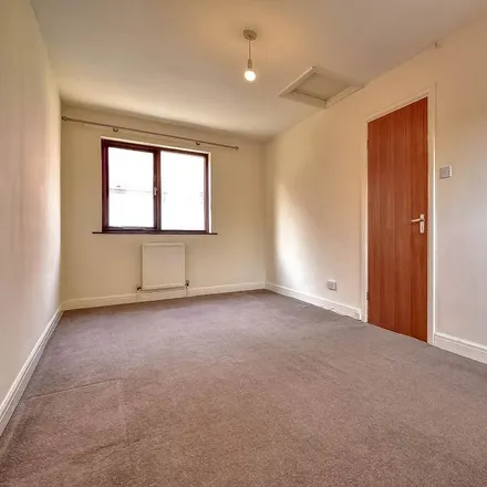 Image 4 - Dog and Duck Lane, Beverley, HU17 8BJ, United Kingdom - Townhouse for rent