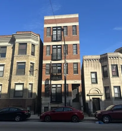 Rent this 2 bed house on 2951 North Halsted Street in Chicago, IL 60657