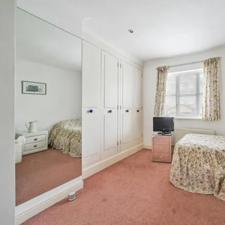 Image 3 - Glenburnie Road, London, SW17 7NE, United Kingdom - House for sale