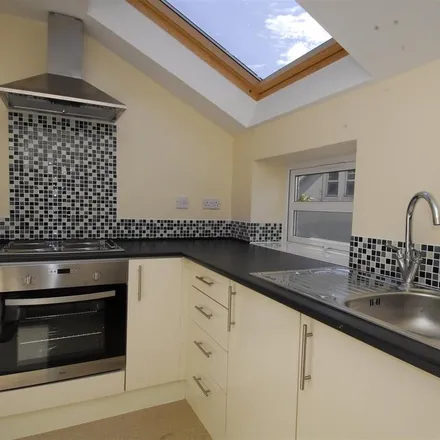 Rent this 3 bed apartment on 40 Regent Street in Plymouth, PL4 8BB